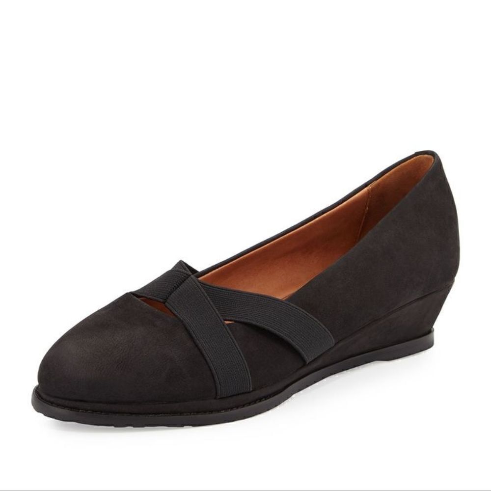Gentle Souls Newman Black Nubuck Low Wedge Slip-On Loafers Sz 7.5